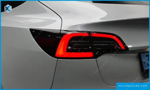 TESLA MODEL 3 RWD
