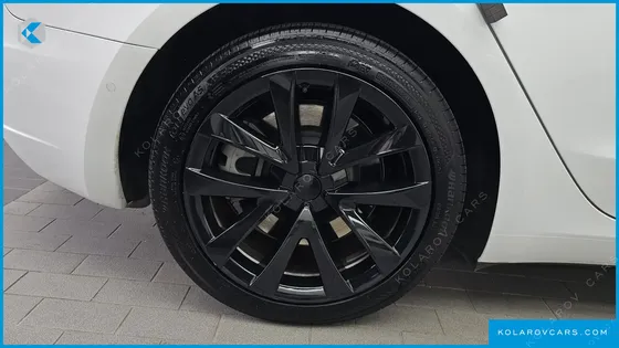 TESLA MODEL 3 LONG RANGE AWD