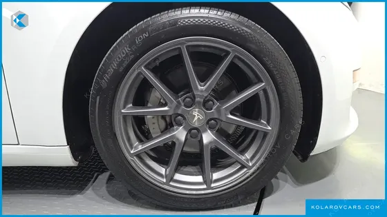 TESLA MODEL 3 LONG RANGE AWD