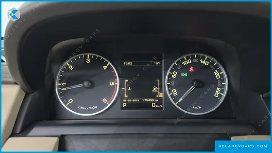 LAND ROVER DISCOVERY 3.0 SDV6 HSE
