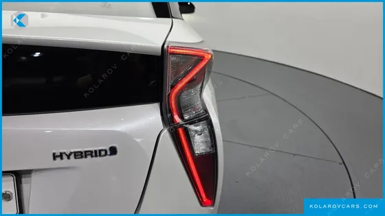 TOYOTA PRIUS 1.8 E