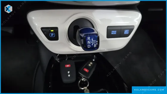 TOYOTA PRIUS 1.8 E