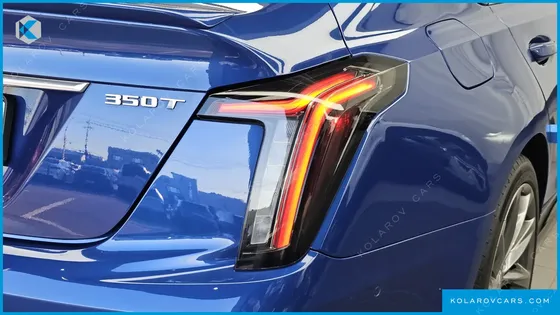 CADILLAC CT5 2.0 SPORT