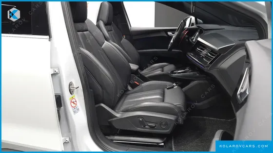 AUDI Q4 E-TRON 40 PREMIUM SPORTBACK