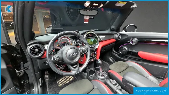 MINI COOPER CONVERTIBLE JCW