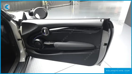 MINI COOPER CONVERTIBLE RESOLUTE EDITION