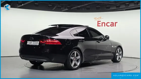 JAGUAR XE 20D R-SPORT