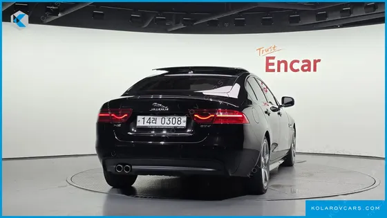 JAGUAR XE 20D R-SPORT