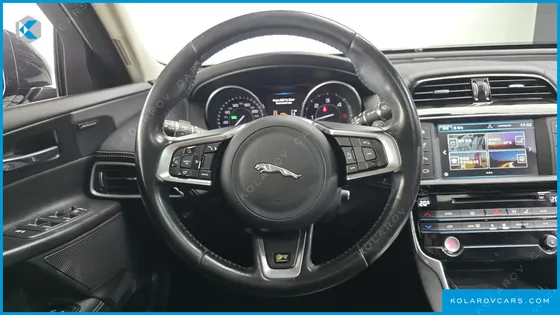 JAGUAR XE 20D R-SPORT