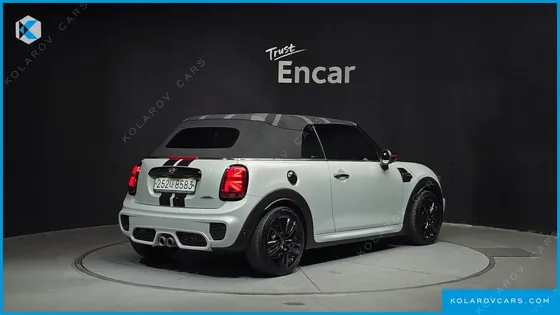 MINI COOPER CONVERTIBLE JCW