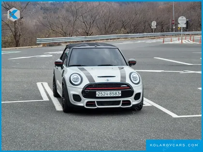 MINI COOPER CONVERTIBLE JCW