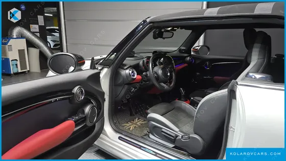 MINI COOPER CONVERTIBLE JCW