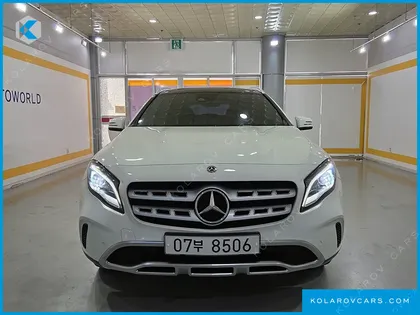MERCEDES GLA-CLASS GLA220 PREMIUM