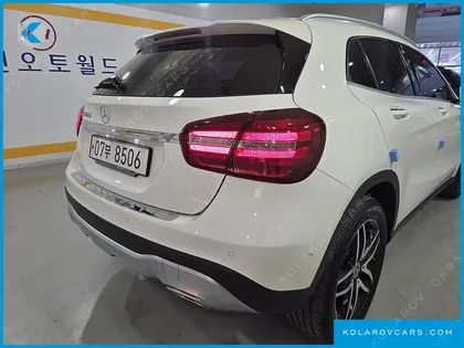 MERCEDES GLA-CLASS GLA220 PREMIUM