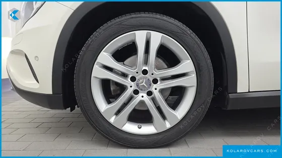 MERCEDES GLA-CLASS GLA200 D 4MATIC