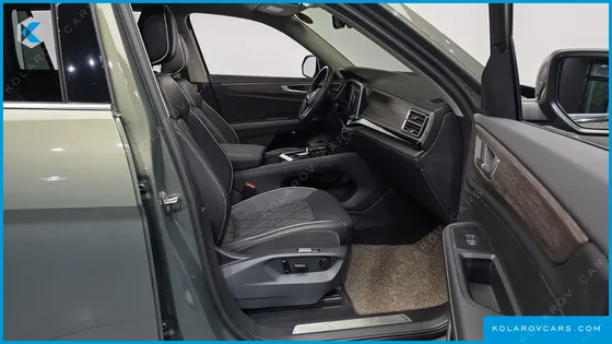 VOLKSWAGEN ATLAS 2.0 TSI R-LINE 6-SEATER