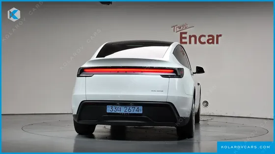 TESLA MODEL Y LONG RANGE AWD