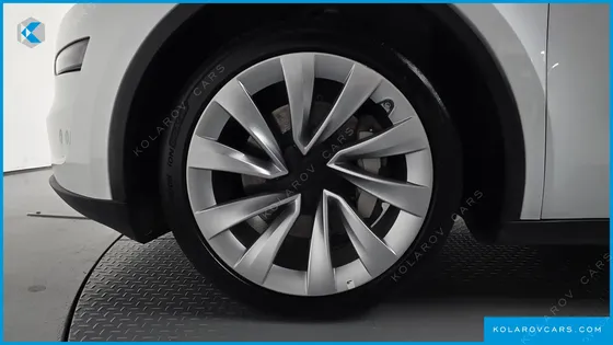 TESLA MODEL Y LONG RANGE AWD