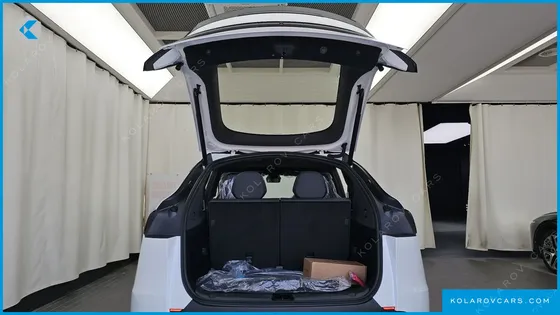 TESLA MODEL Y L LONG RANGE AWD
