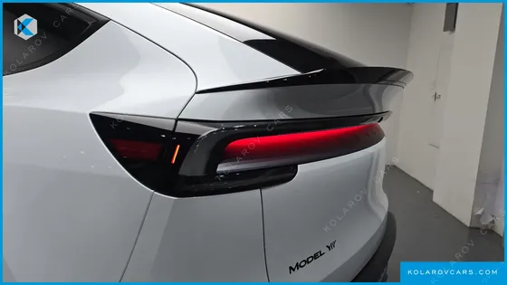 TESLA MODEL Y L LONG RANGE AWD
