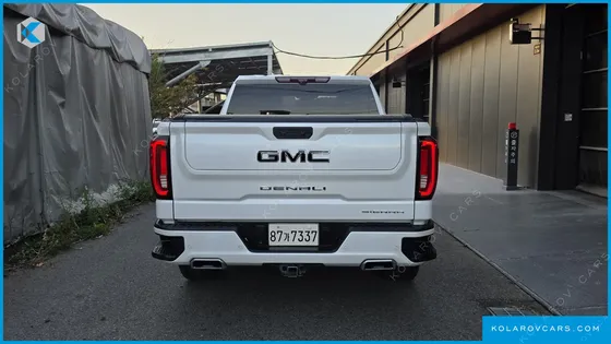 GMC SIERRA DENALI-X