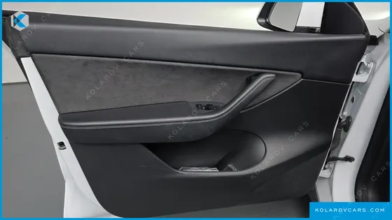 TESLA MODEL Y STANDARD RANGE RWD