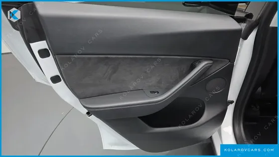 TESLA MODEL Y STANDARD RANGE RWD