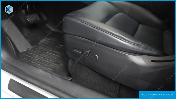 TESLA MODEL Y STANDARD RANGE RWD
