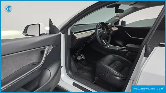 TESLA MODEL Y LONG RANGE AWD