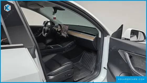 TESLA MODEL Y LONG RANGE AWD