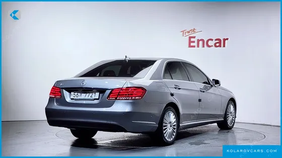 MERCEDES E-CLASS E300 ELEGANCE