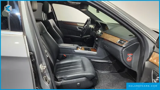 MERCEDES E-CLASS E300 ELEGANCE
