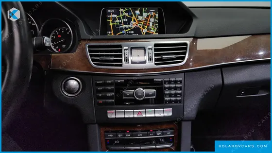 MERCEDES E-CLASS E300 ELEGANCE