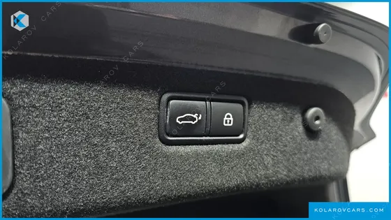 GENESIS G70 2.0T AWD
