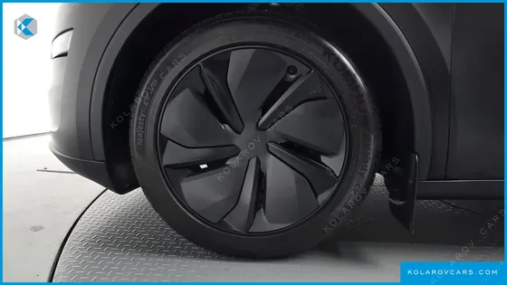 TESLA MODEL Y PREMIUM RWD