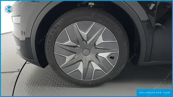 TESLA MODEL Y L LONG RANGE AWD