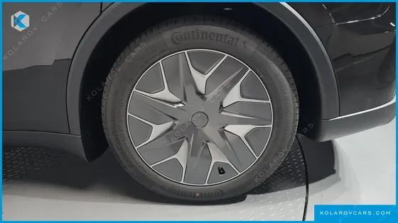 TESLA MODEL Y L LONG RANGE AWD