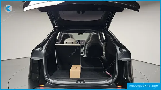 TESLA MODEL Y L LONG RANGE AWD