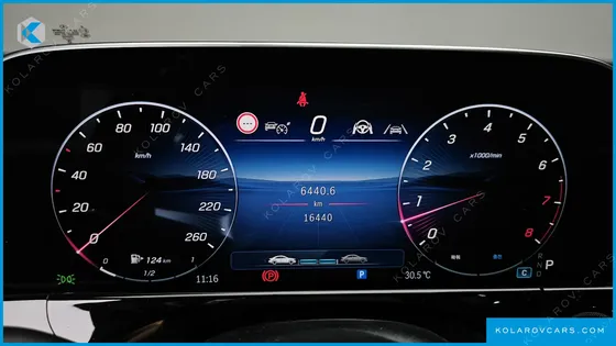 MERCEDES E-CLASS E300 4MATIC AMG LINE