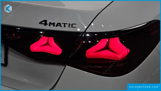 MERCEDES E-CLASS E300 4MATIC AMG LINE
