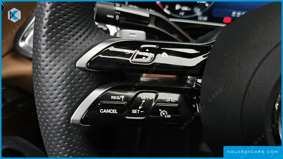 MERCEDES E-CLASS E300 4MATIC AMG LINE