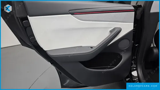 TESLA MODEL Y RWD