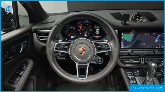 PORSCHE MACAN 2.0