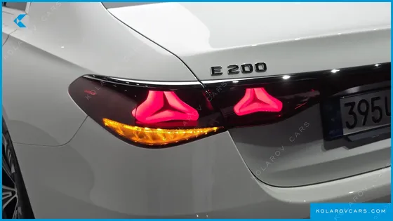 MERCEDES E-CLASS E200 AVANTGARDE