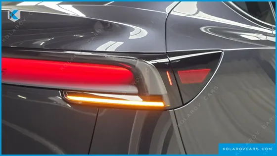 TESLA MODEL Y PREMIUM LONG RANGE AWD