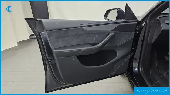 TESLA MODEL Y PREMIUM LONG RANGE AWD