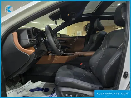 TOYOTA CROWN 2.5 4WD HYBRID