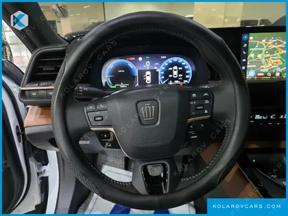 TOYOTA CROWN 2.5 4WD HYBRID