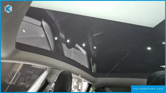 TESLA MODEL Y STANDARD RANGE RWD