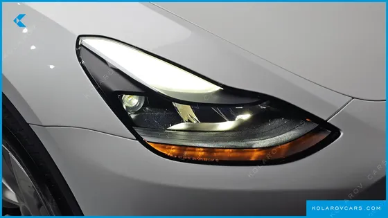 TESLA MODEL Y STANDARD RANGE RWD